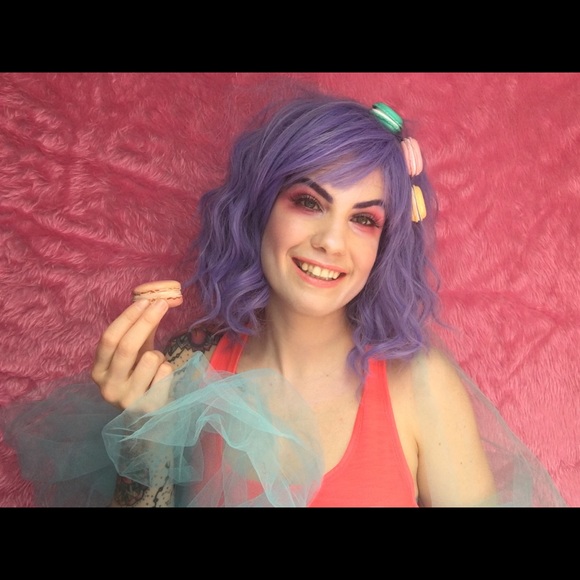 Meet your Posher, Jacky - Picture 3 of 8